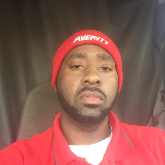 Meet your Posher, Justin - Picture 1 of 1